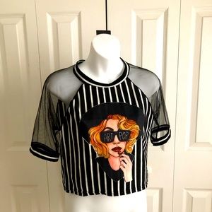 Black/white stripe Art Pop graphic Sheer Sleeves Tee.